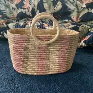 New Tommy Bahama straw handbag